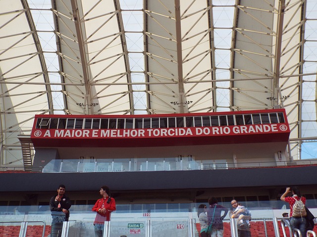 场便尝试更 场便尝试更