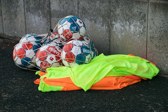 步於指責 步於指責